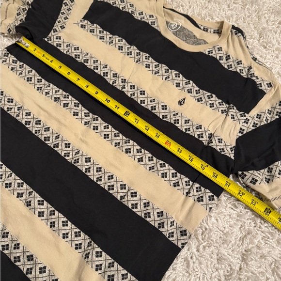 Volcom T-shirt - Picture 6 of 8